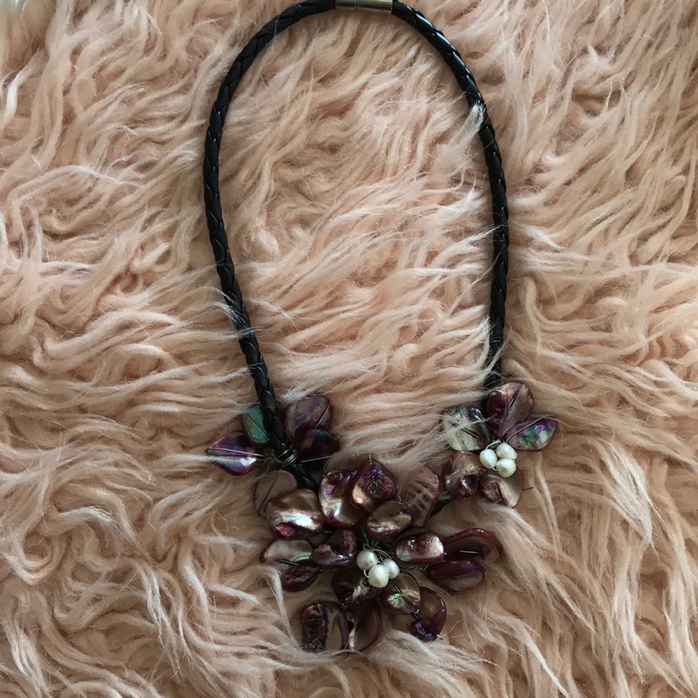 Floral bead necklace